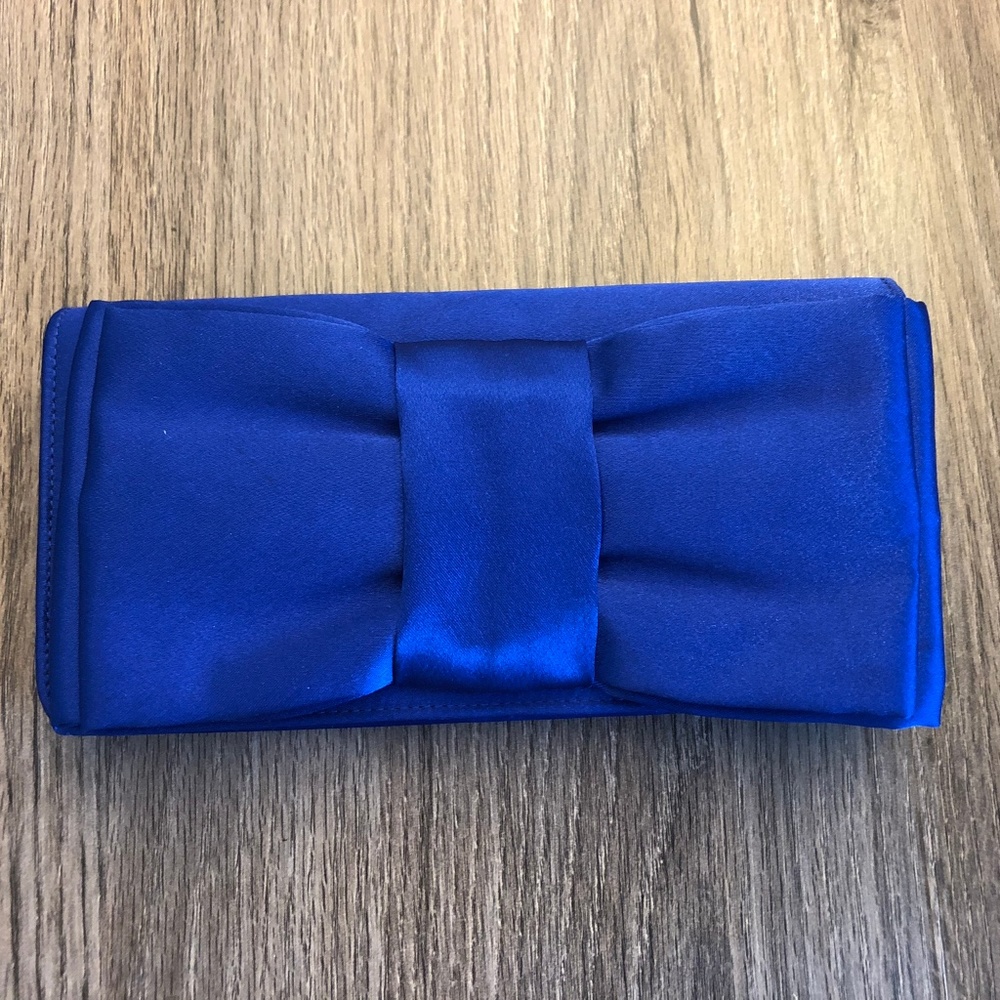 NWOT - Gorgeous Blue Convertable Clutch Crossbody